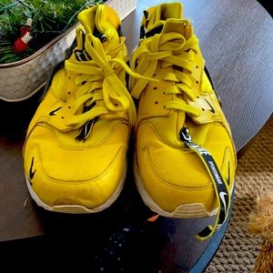 Men’s Nike sneakers